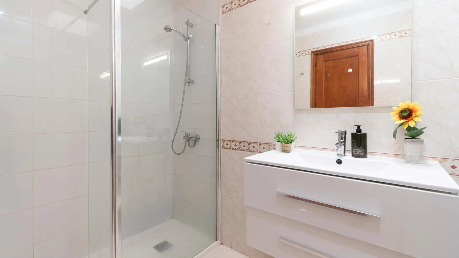Villa Tricia 6 Bedroom Las Americas Playa de las Americas