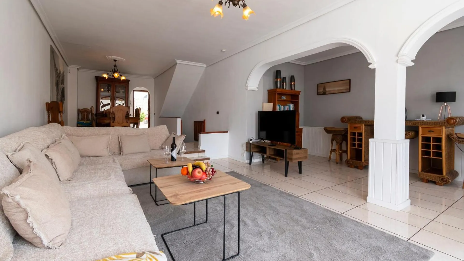 Villa Tricia 6 Bedroom Las Americas Playa de las Americas  0*, Playa de las Americas (Tenerife)